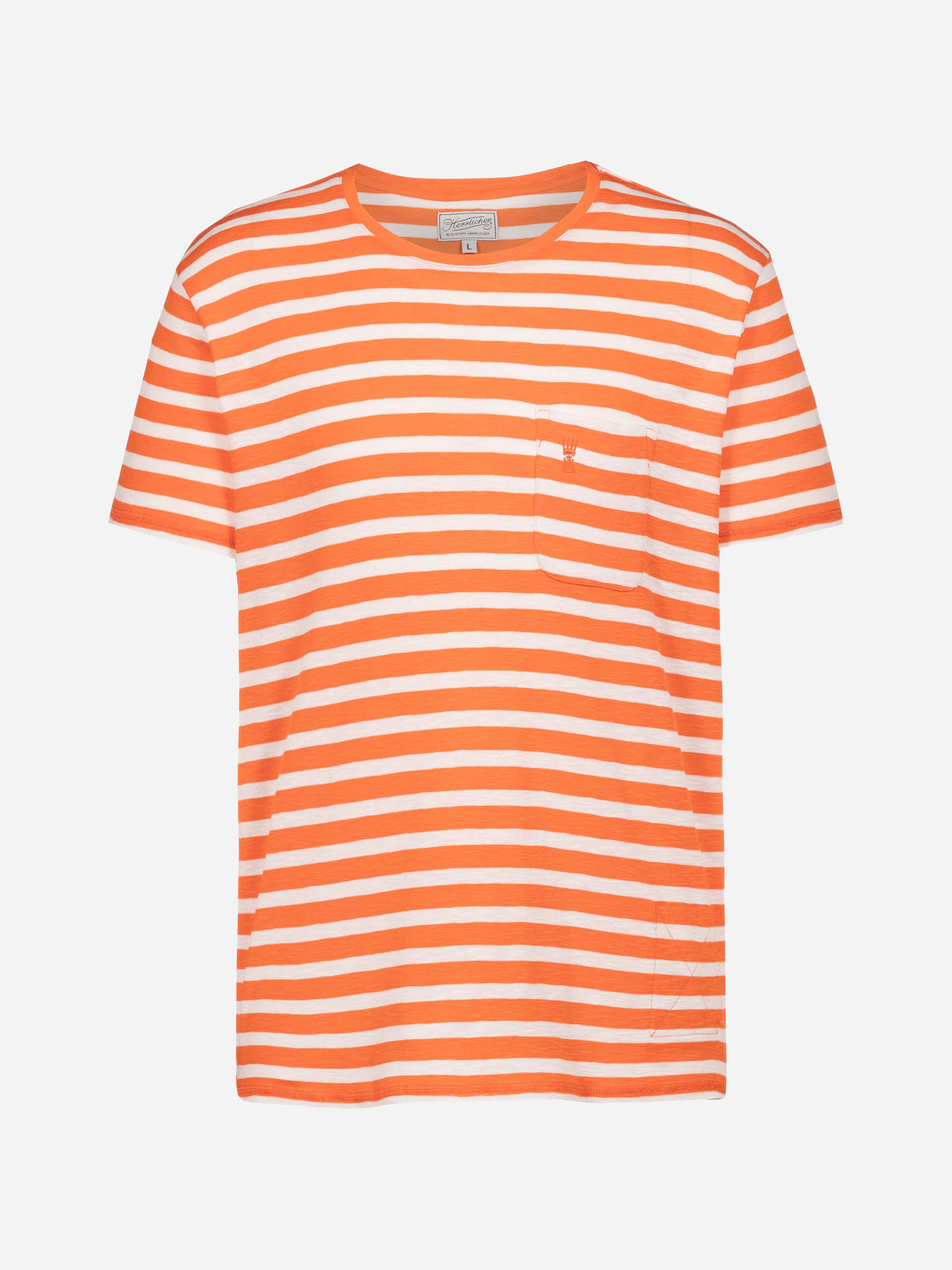 Ein kurzärmeliges T-Shirt mit horizontalen orange-weißen Streifen und einer kleinen Brusttasche auf der linken Seite.