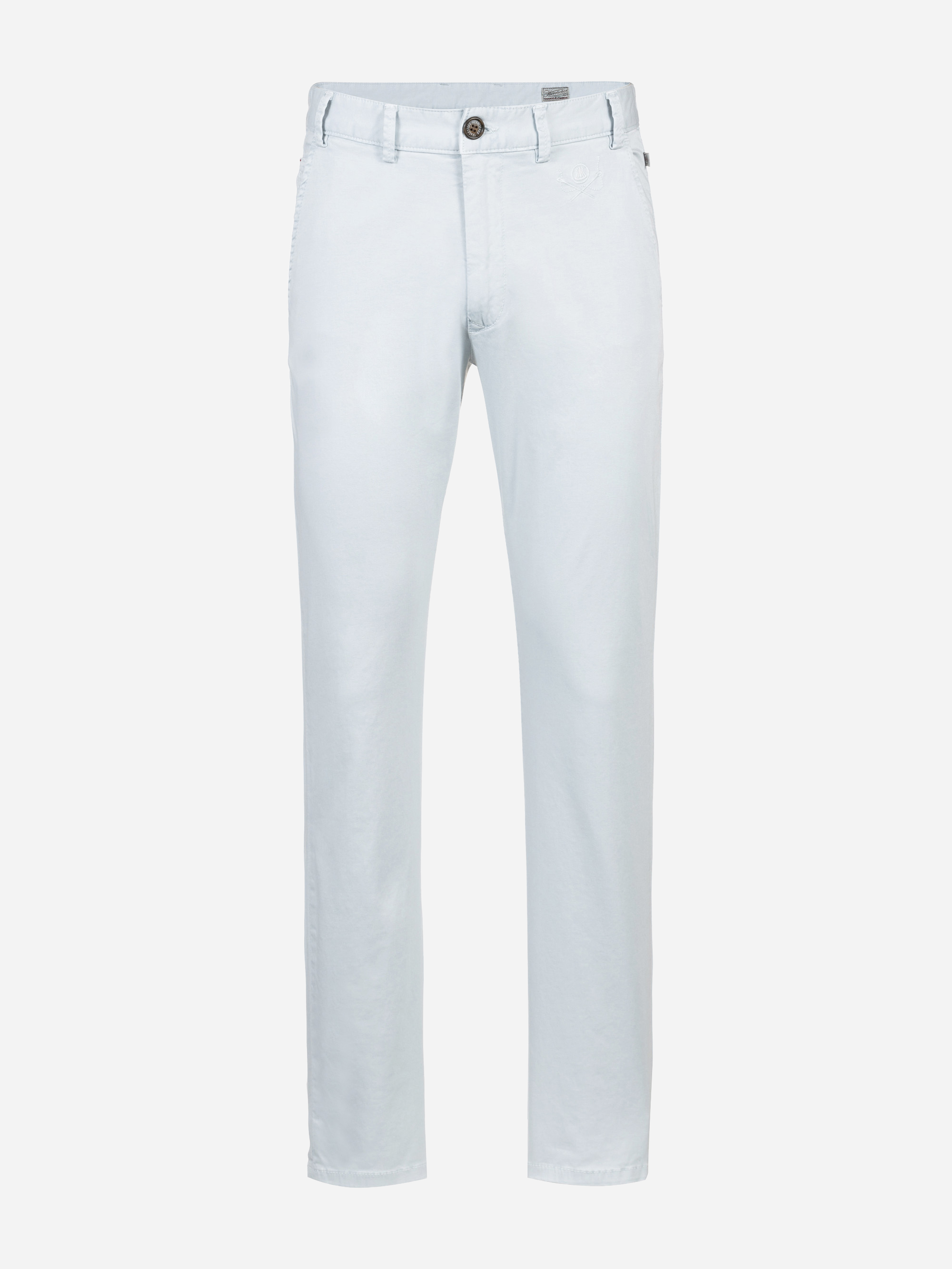 Hellgraue Herrenhose mit geradem Bein, Gürtelschlaufen, Knopfverschluss und Seitentaschen auf einfarbig weißem Hintergrund.