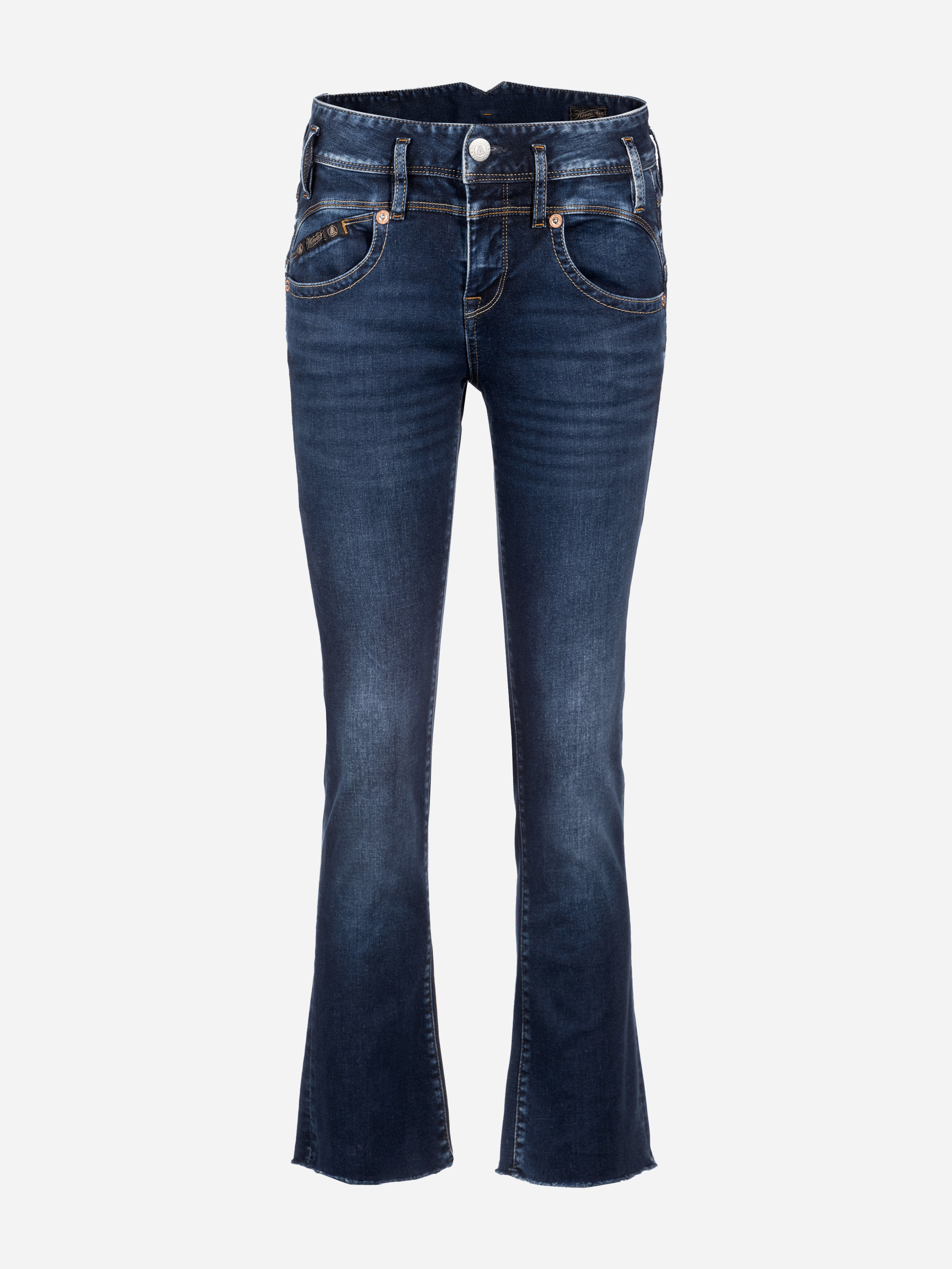 Ein Paar dunkelblaue Bootcut-Jeans mit Vorder- und Gesäßtaschen, verblichenen Details an den Oberschenkeln und einem Knopf- und Reißverschluss, dargestellt auf einem schlichten weißen Hintergrund.