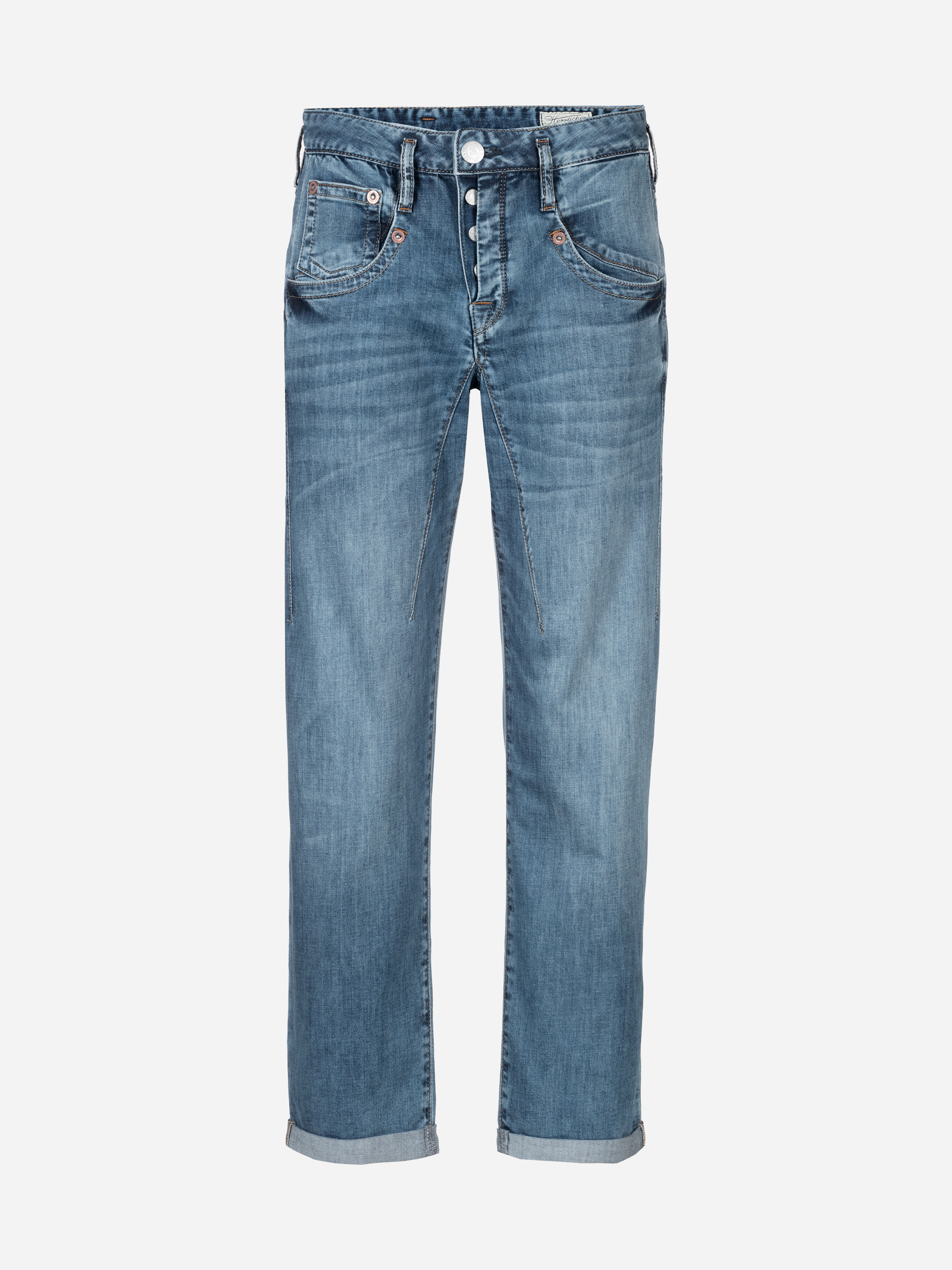 Ein Paar blaue Denim-Jeans mit klassischem Five-Pocket-Design, geknöpftem Hosenschlitz und hochgekrempelten Manschetten vor einem schlichten weißen Hintergrund.