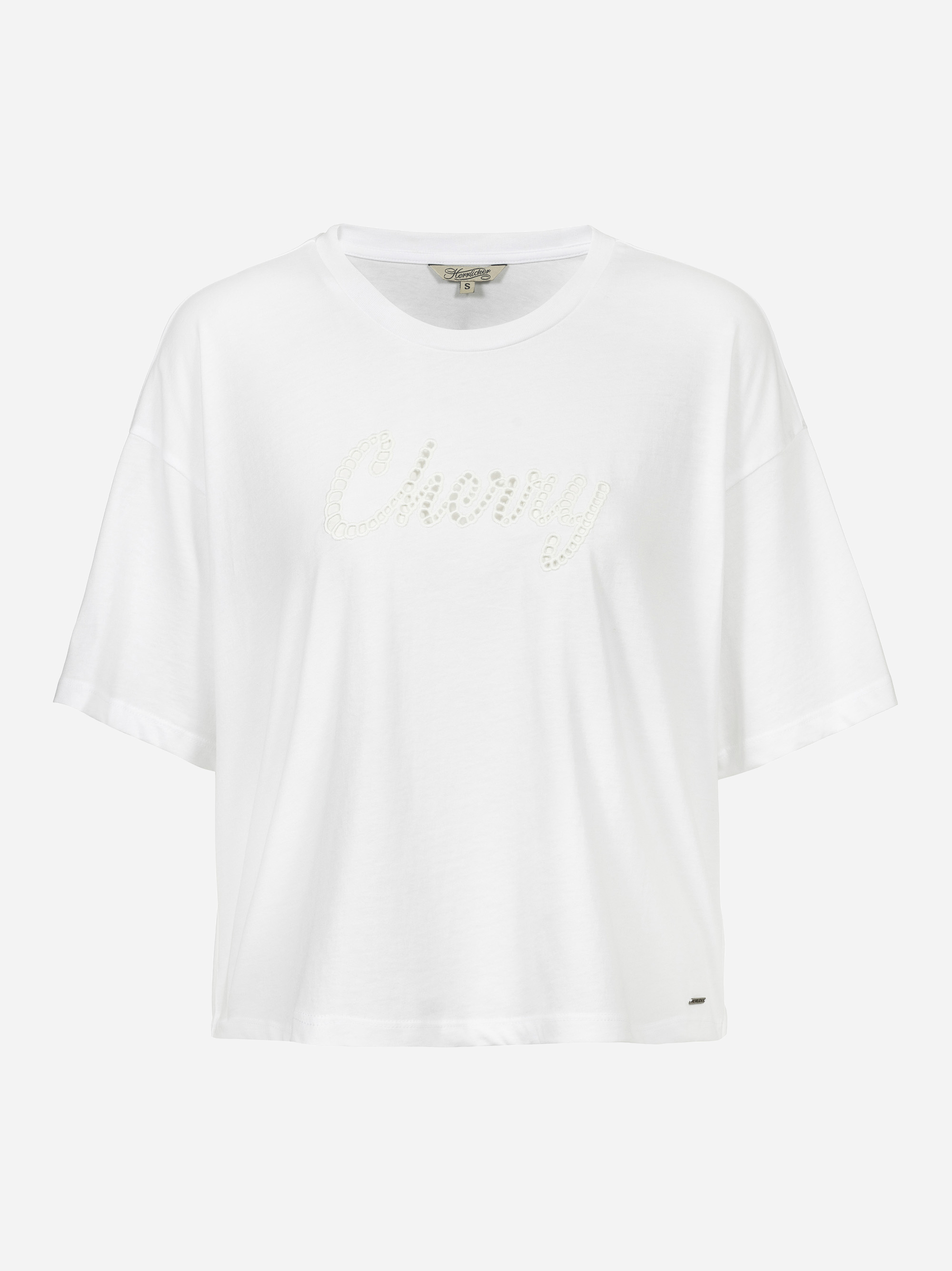 Ein schlichtes weißes Kurzarm-T-Shirt mit dem Wort Cherry, das mit kleinen Perlen auf der Vorderseite geschrieben ist. Das Shirt hat eine entspannte, lockere Passform und einen Rundhalsausschnitt.