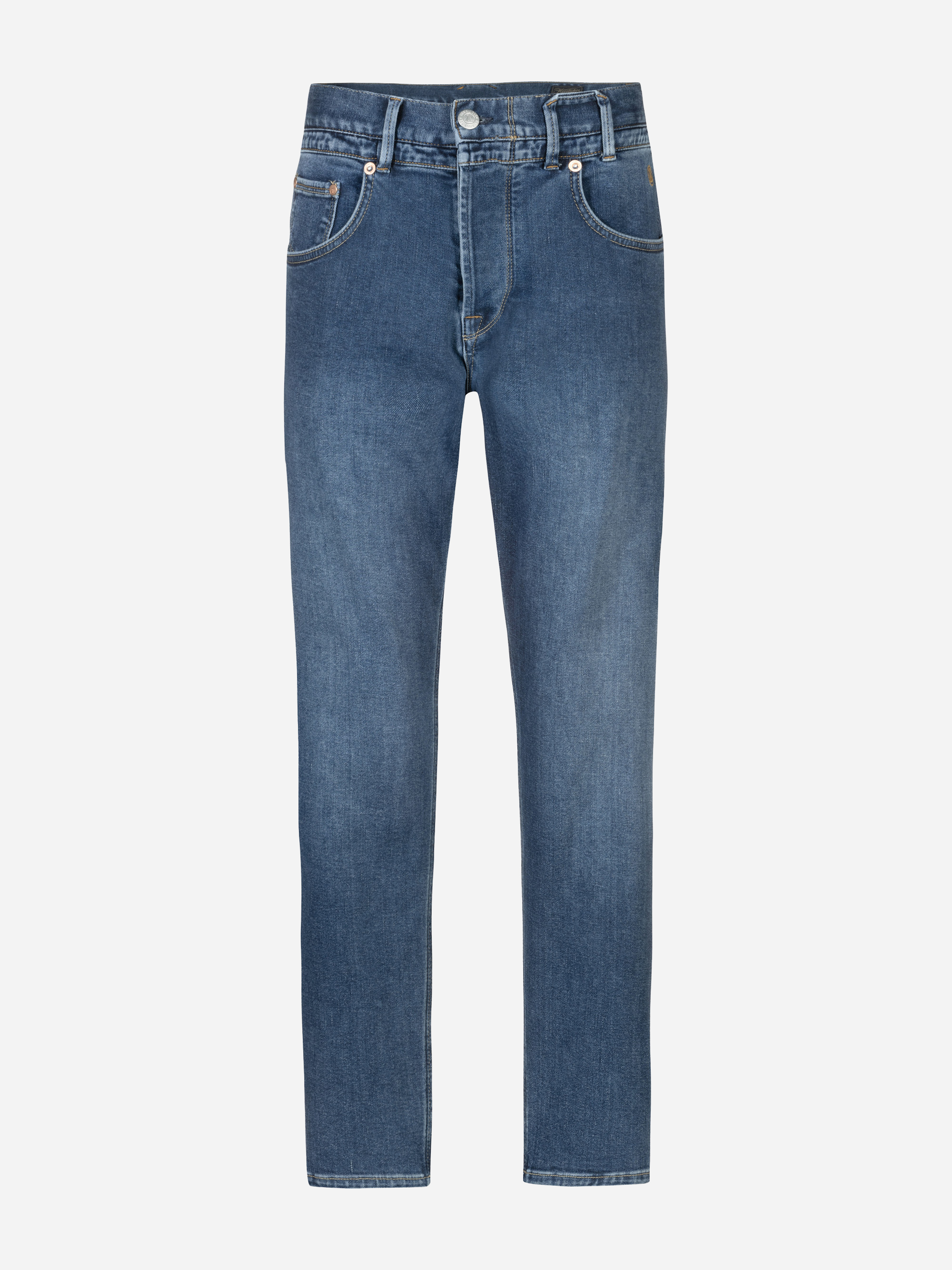 Ein Paar blaue Denim-Jeans mit klassischem Five-Pocket-Design, Knopf- und Reißverschluss und geradem Beinschnitt auf weißem Hintergrund.