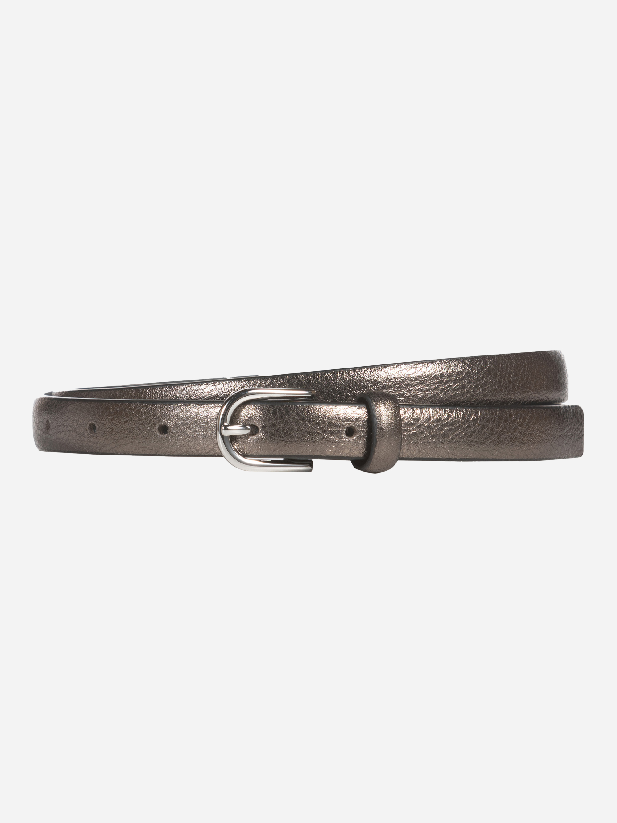 Ein metallisch silberner Ledergürtel mit einer einfachen, kleinen silbernen Schnalle, die auf einem schlichten weißen Hintergrund aufgerollt ist.