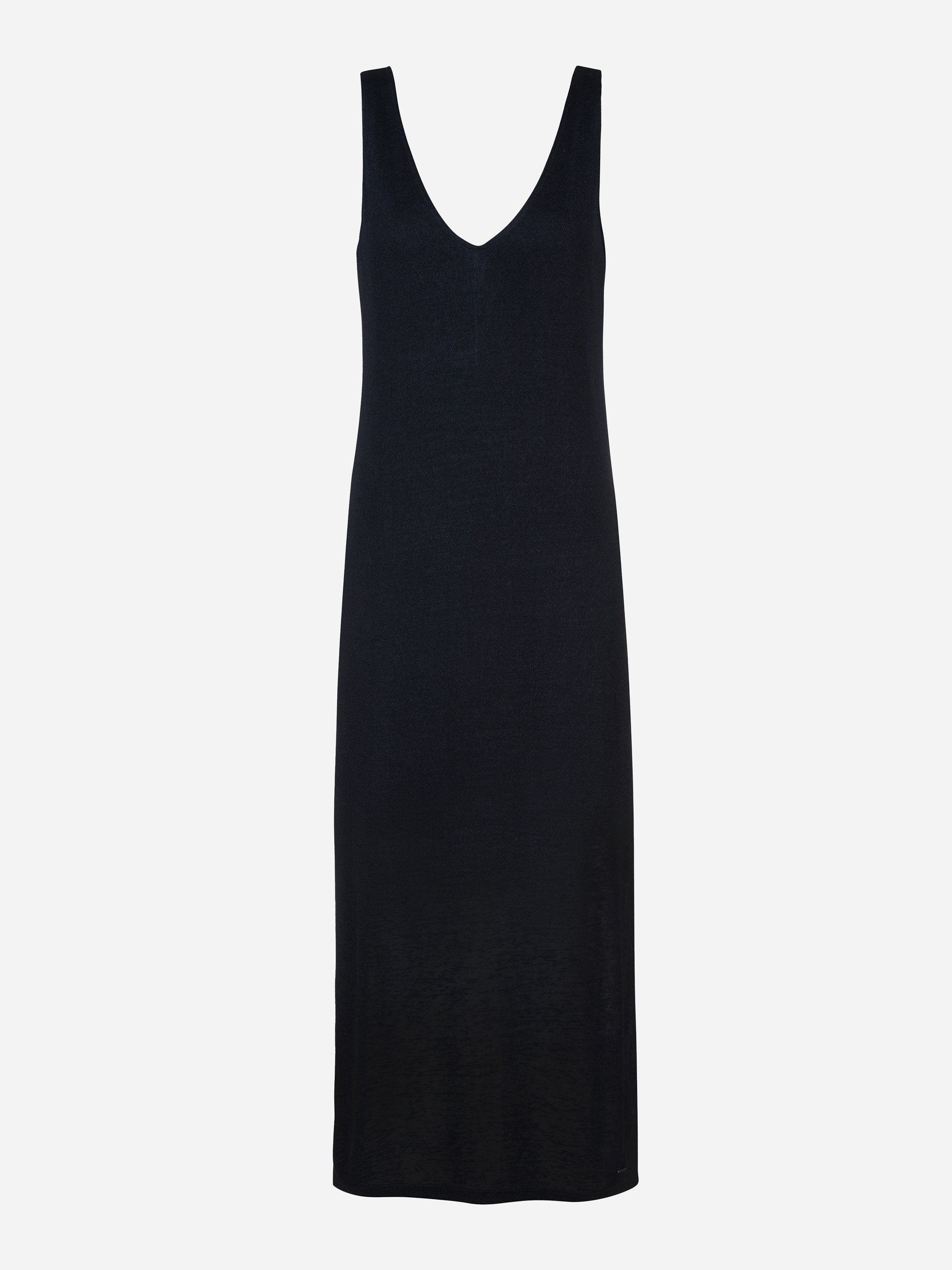 Ärmelloses, knöchellanges schwarzes Kleid mit tiefem V-Ausschnitt, das sich vor einem schlichten weißen Hintergrund präsentiert.